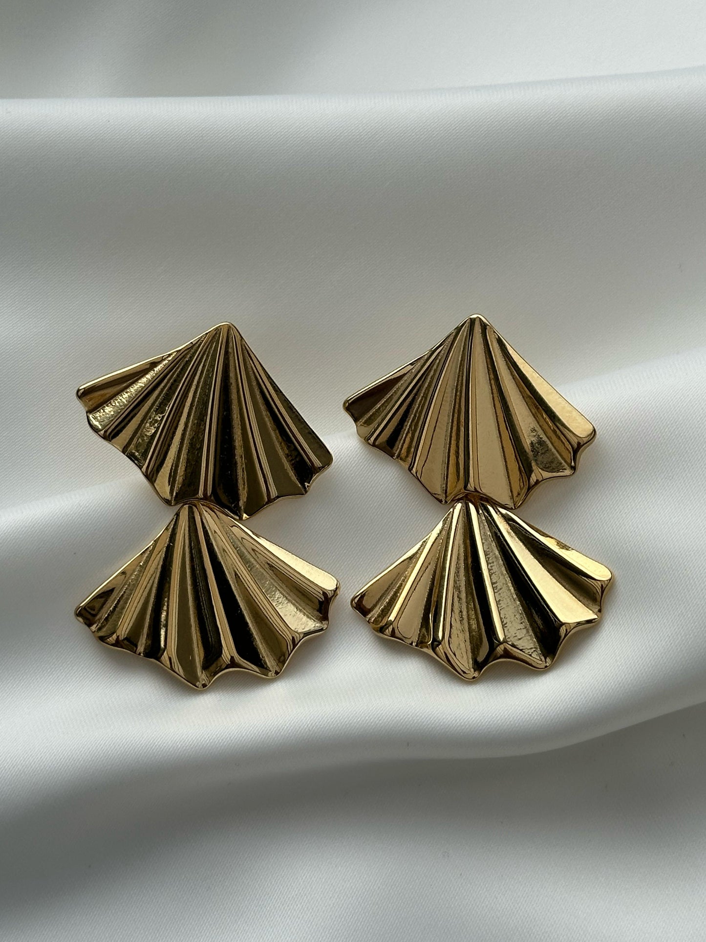 Golden Leafs Earrings