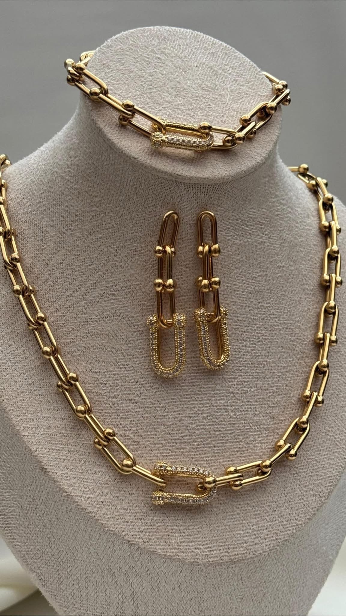 salwa set