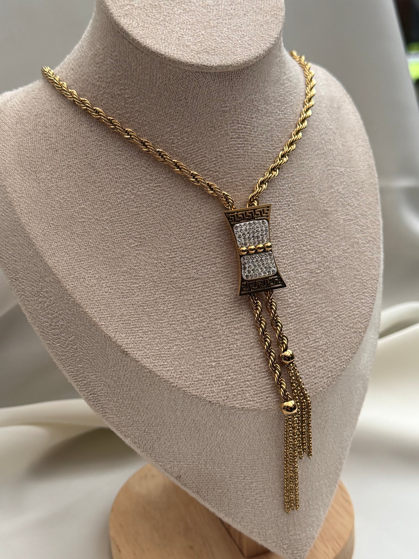 Stella necklace