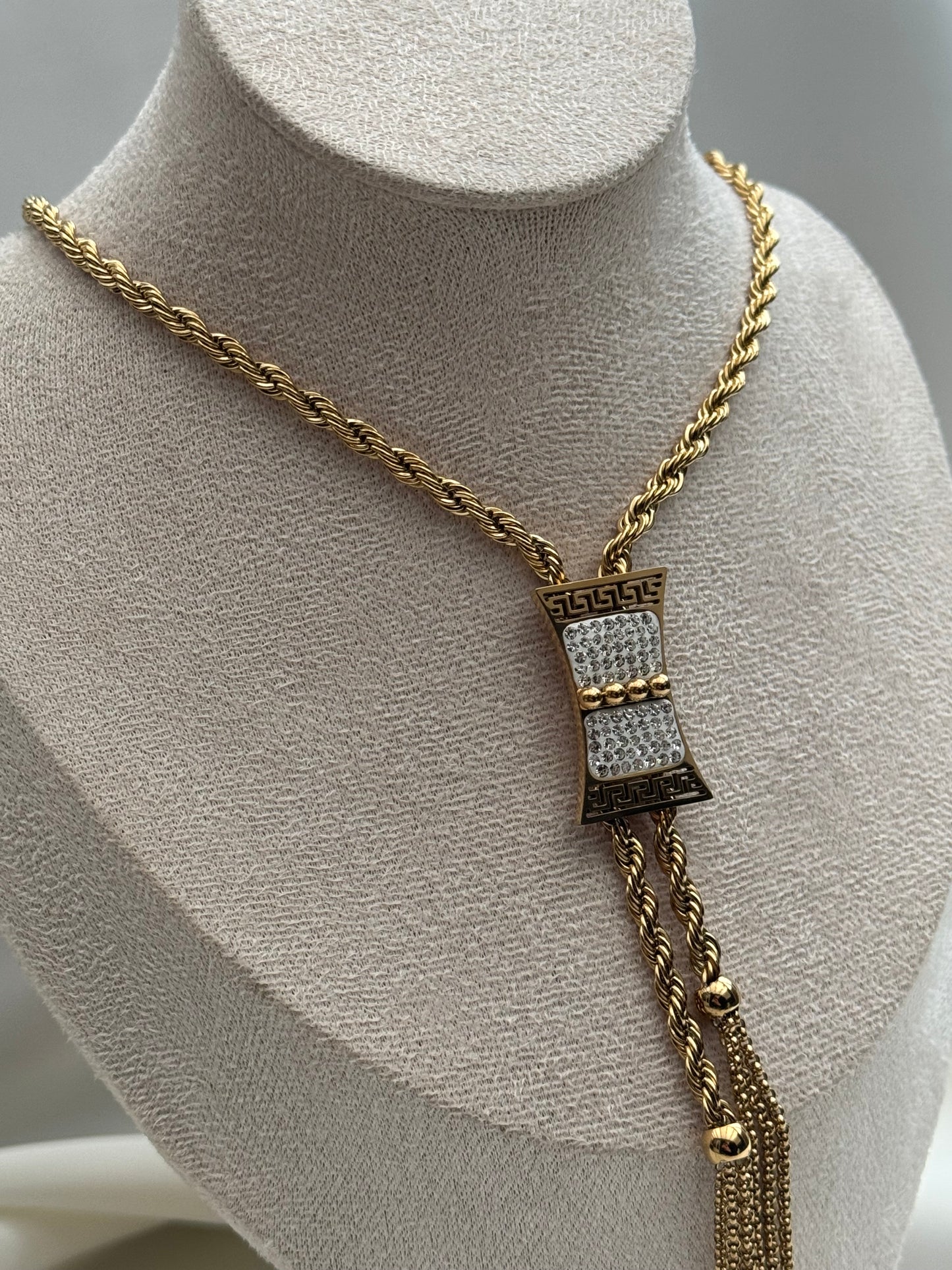 Stella necklace