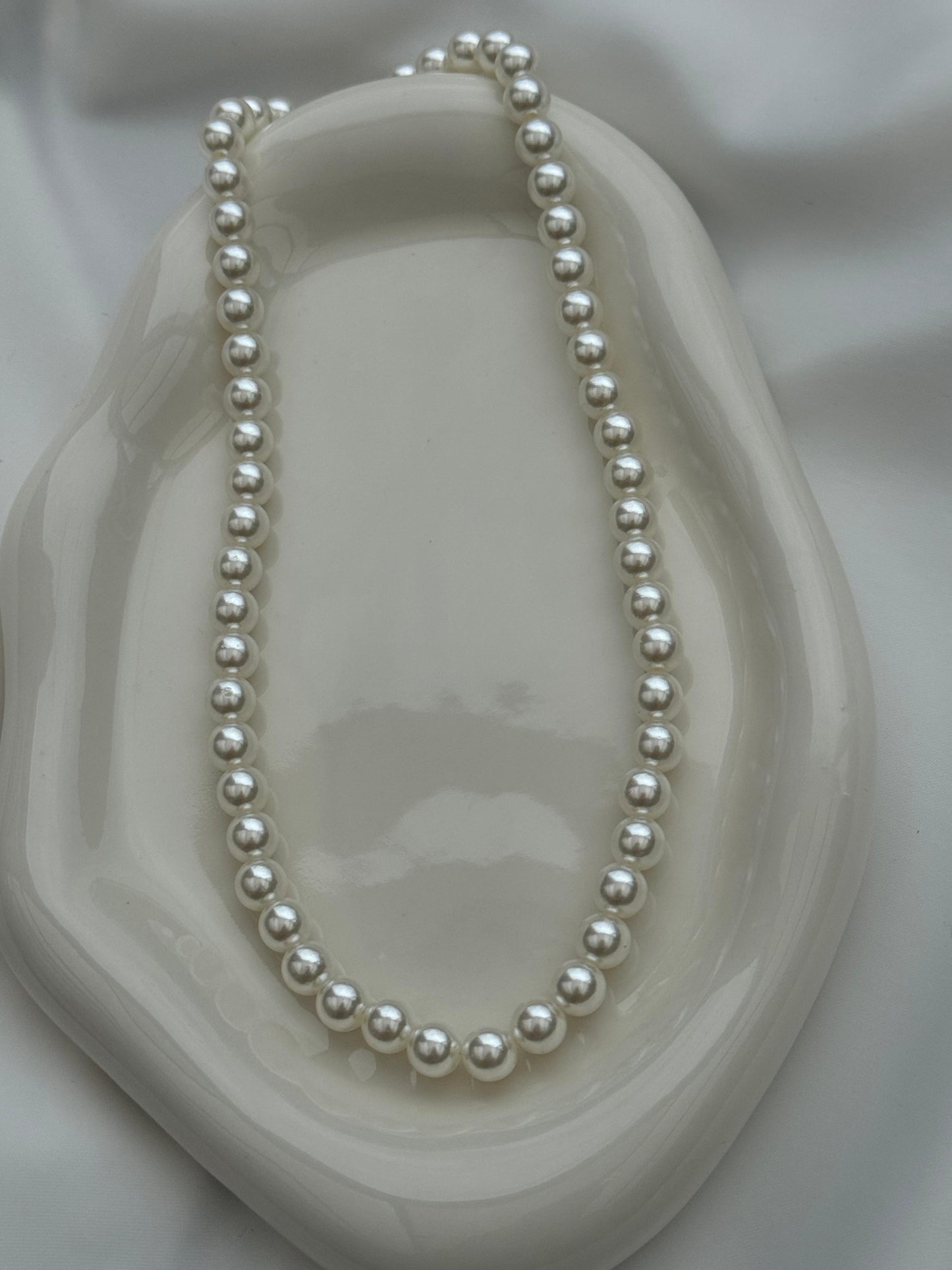 White Pearl Necklace