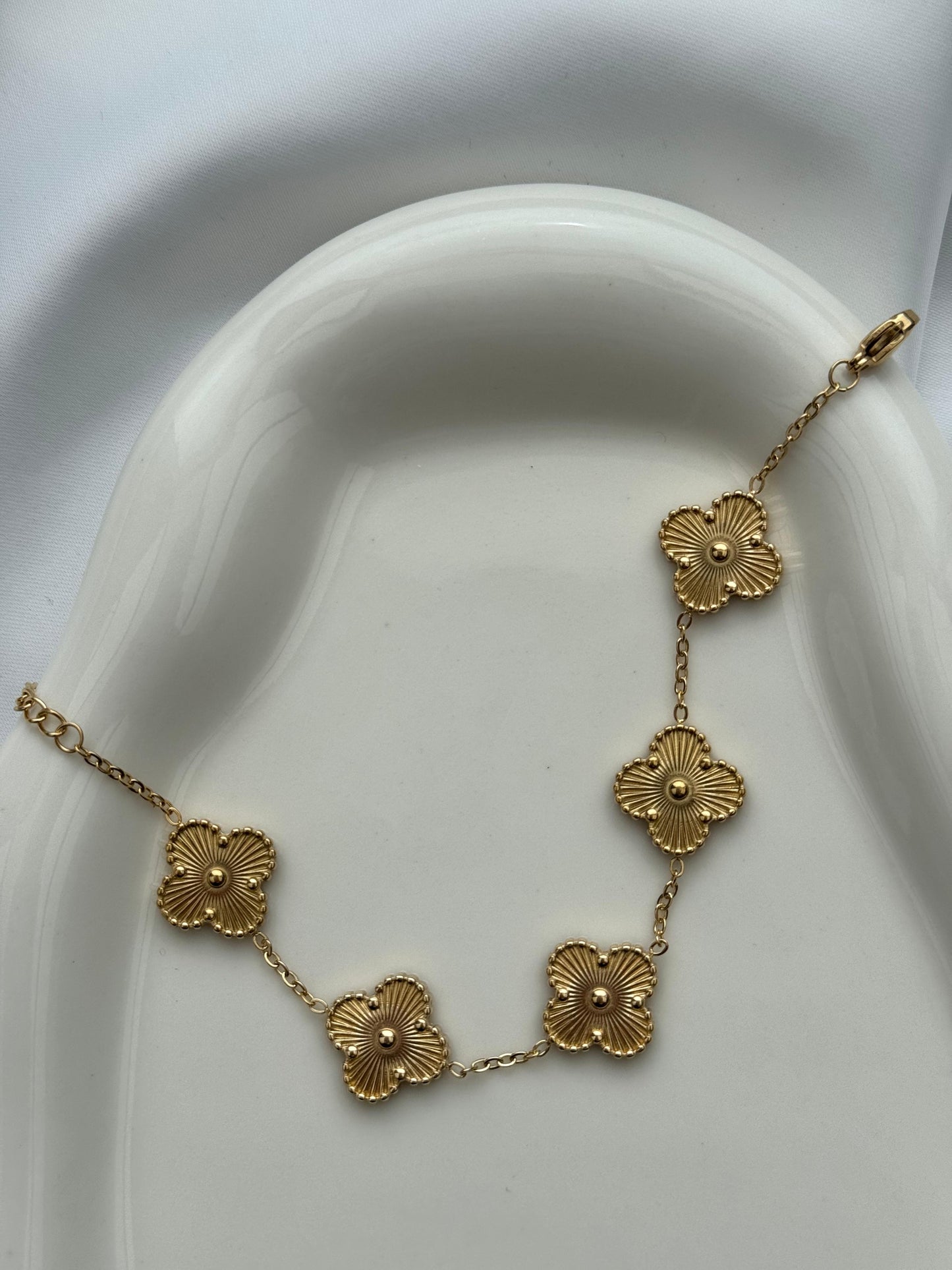 Gold Clover Bracelet